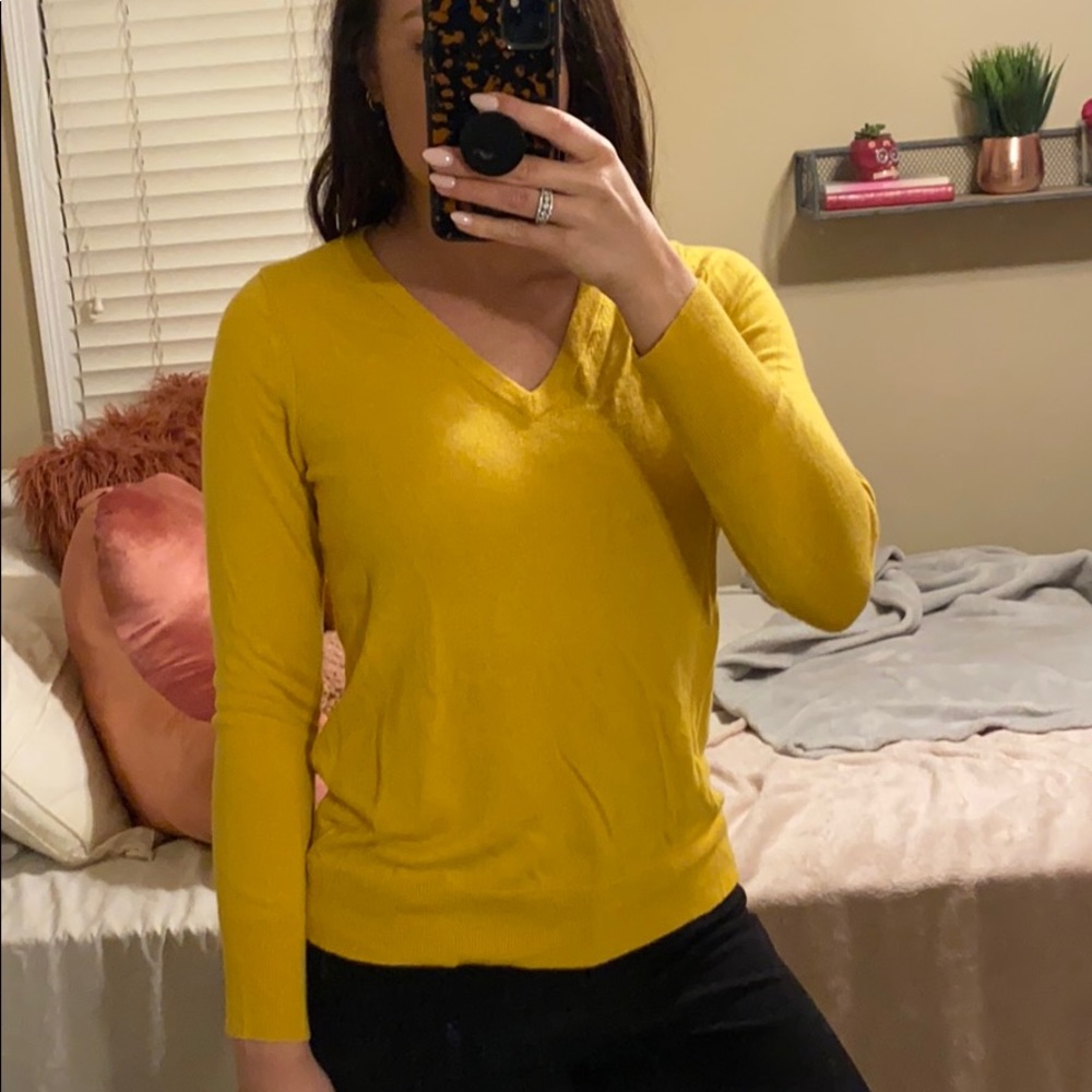 Yellow sweater